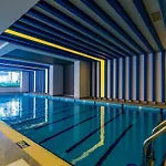 Sea View 1Br Apt - Steps To Beach - Modern Residence Apartamento *