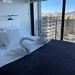 Apartamento Sea View 1Br Apt - Steps To Beach - Modern Residence