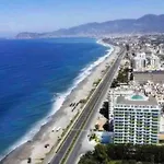 Apartamento Sea View 1Br Apt - Steps To Beach - Modern Residence