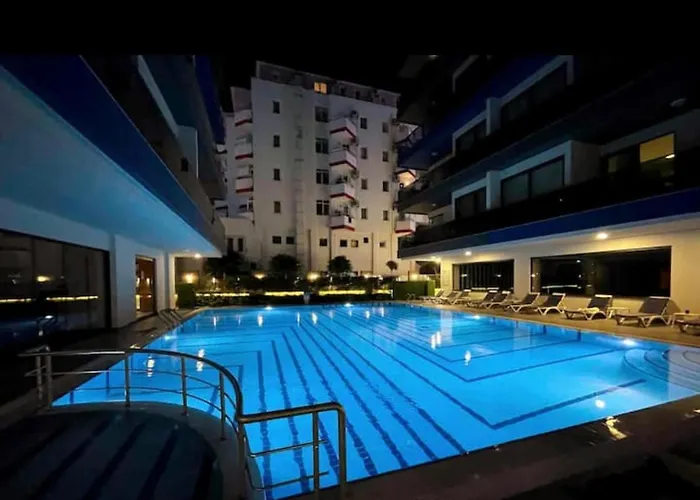 Apartment Sea View 1Br Apt - Steps To Beach - Modern Residence *