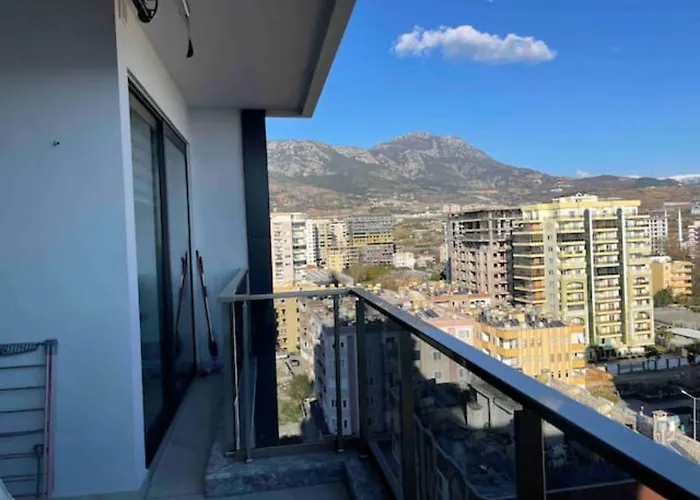 Apartment Sea View 1Br Apt - Steps To Beach - Modern Residence