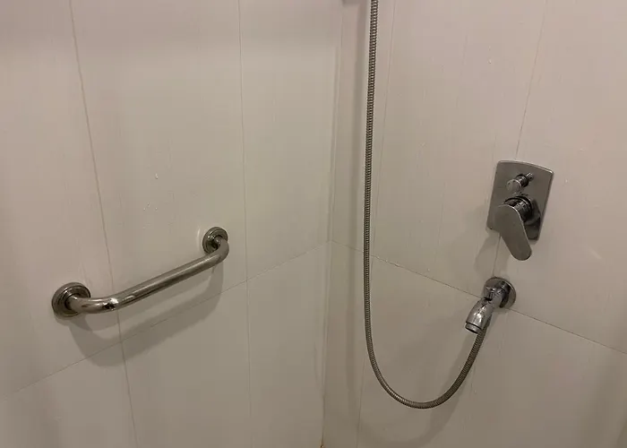 Apartment Sea View 1Br Apt - Steps To Beach - Modern Residence